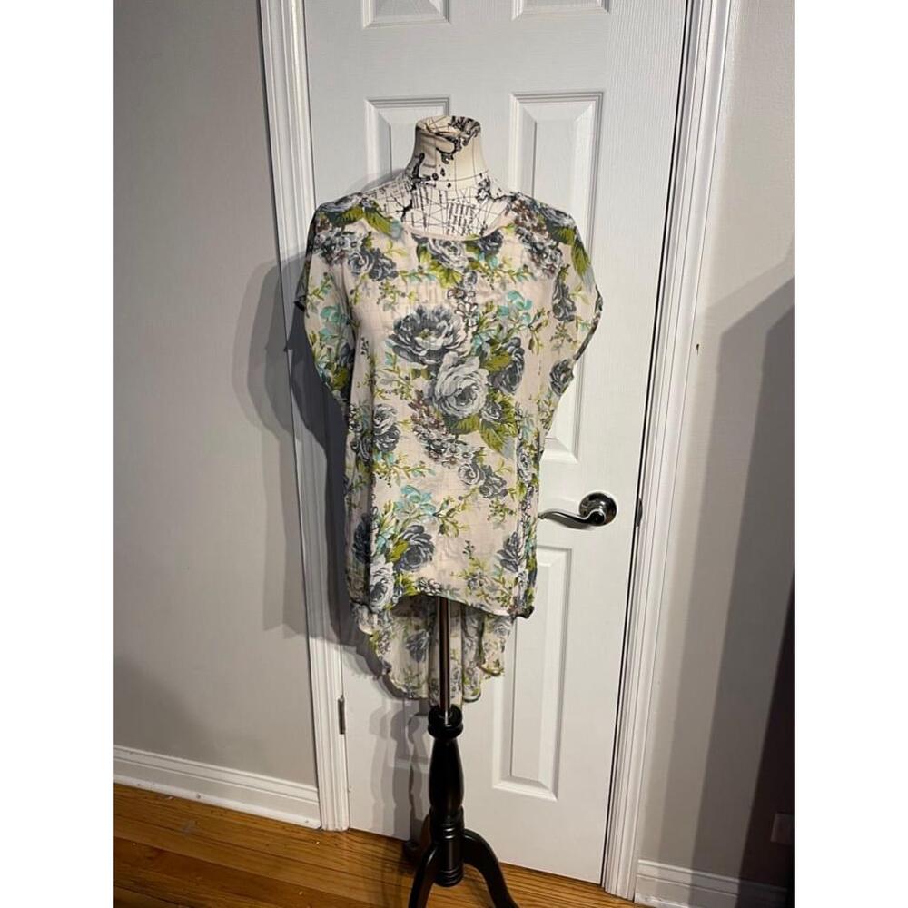 Cecico Mada Chik Floral Cutouts Keyhole Sheer Coastal High Low tunic Cami top L